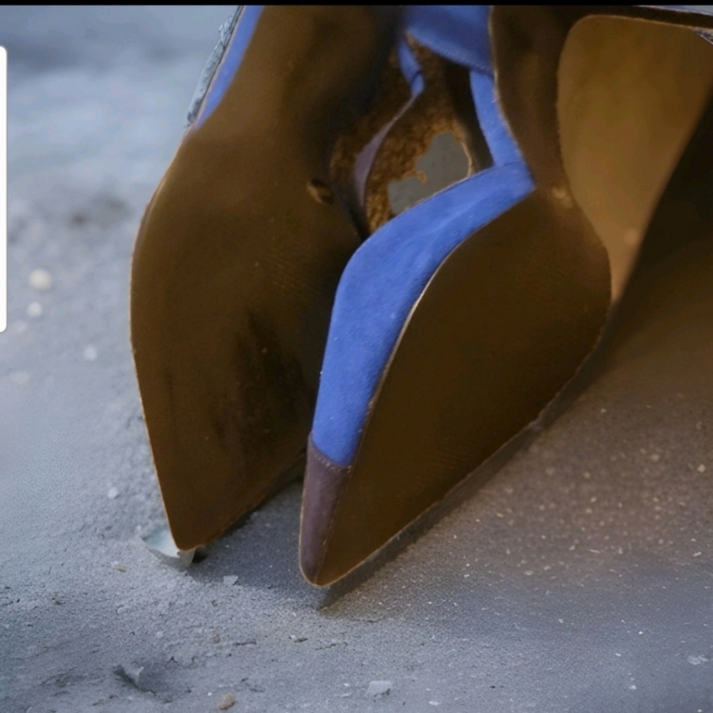 BCBGENERATION Two-tone blue suede heals size 10 - Picture 6 of 8